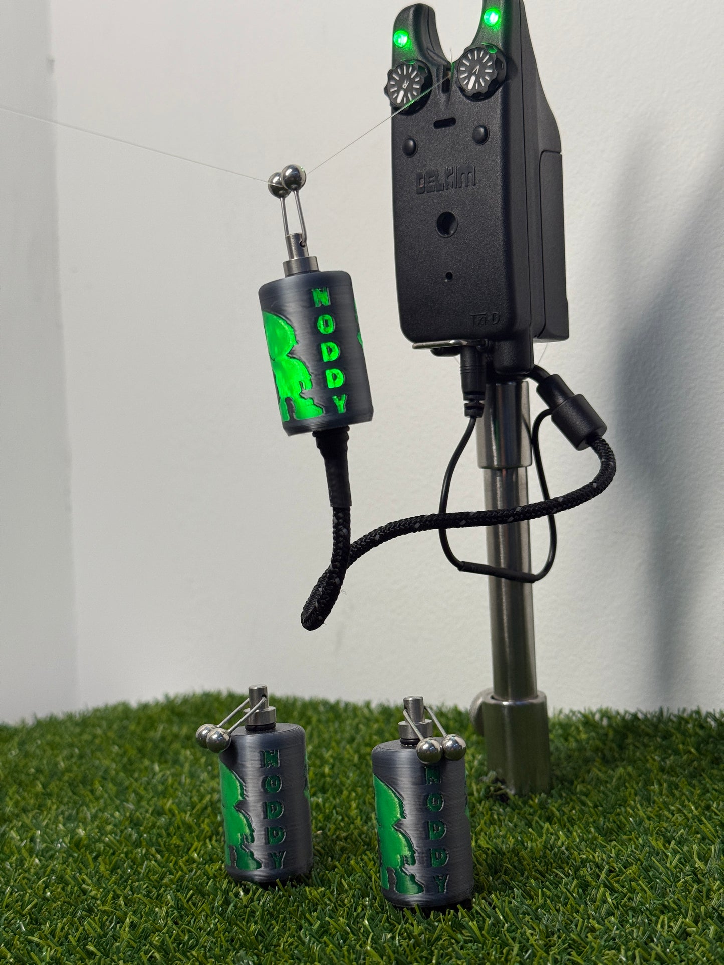 LED Powered Flashing V2 Titanium Effect Noddy Carp Fishing Bobbins