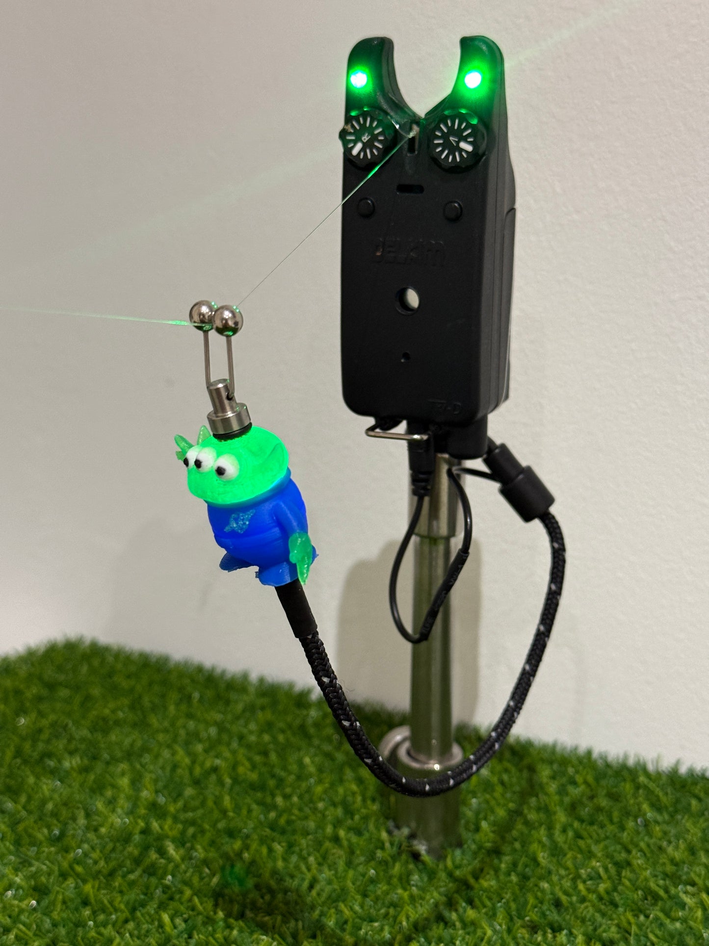 LED Powered Flashing Alien Carp Fishing Bobbins