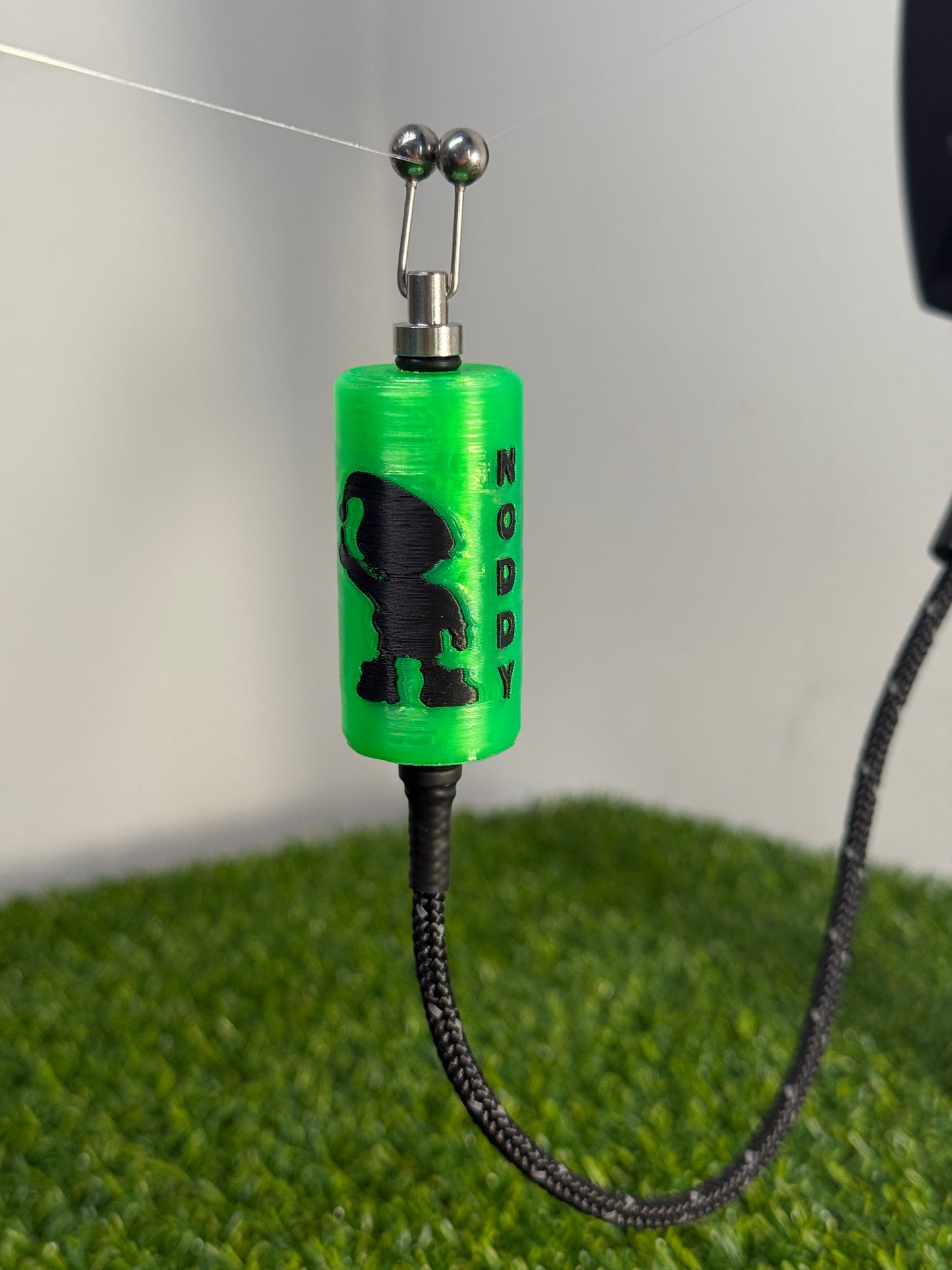 LED Powered Flashing Neon Green Noddy Carp Fishing Bobbins