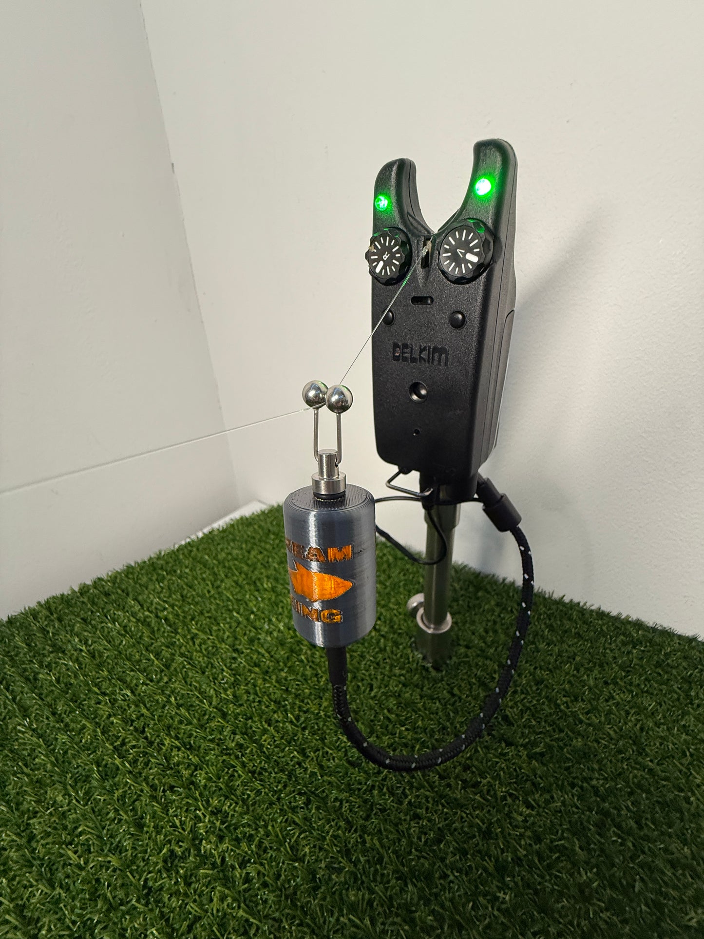 Limited Edition LED Powered Flashing Titanium Effect Bream King Carp Fishing Bobbins
