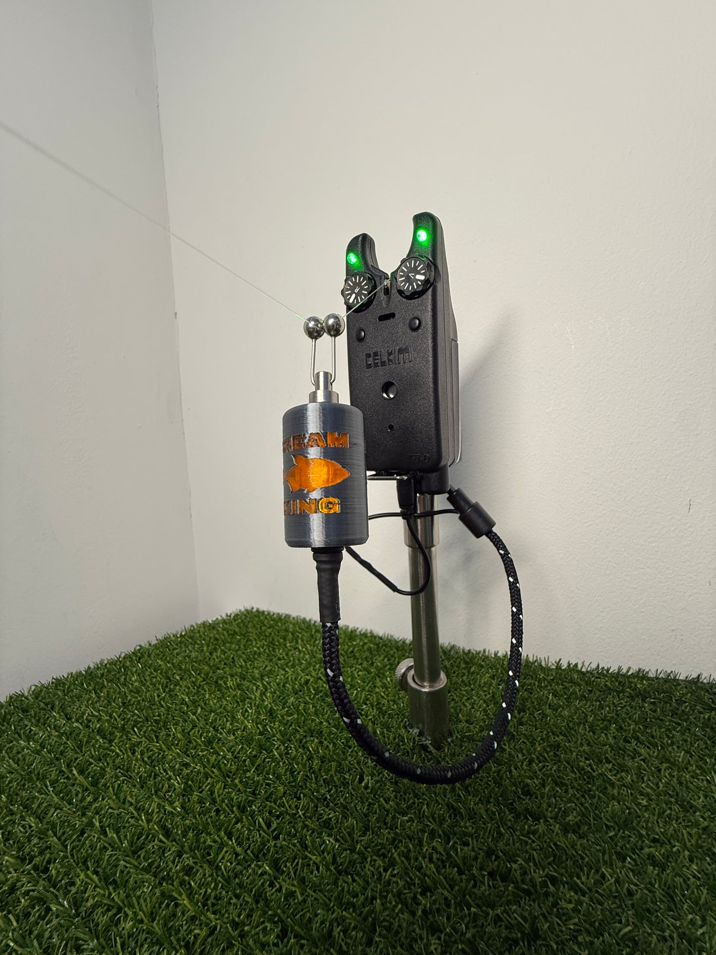 Limited Edition LED Powered Flashing Titanium Effect Bream King Carp Fishing Bobbins