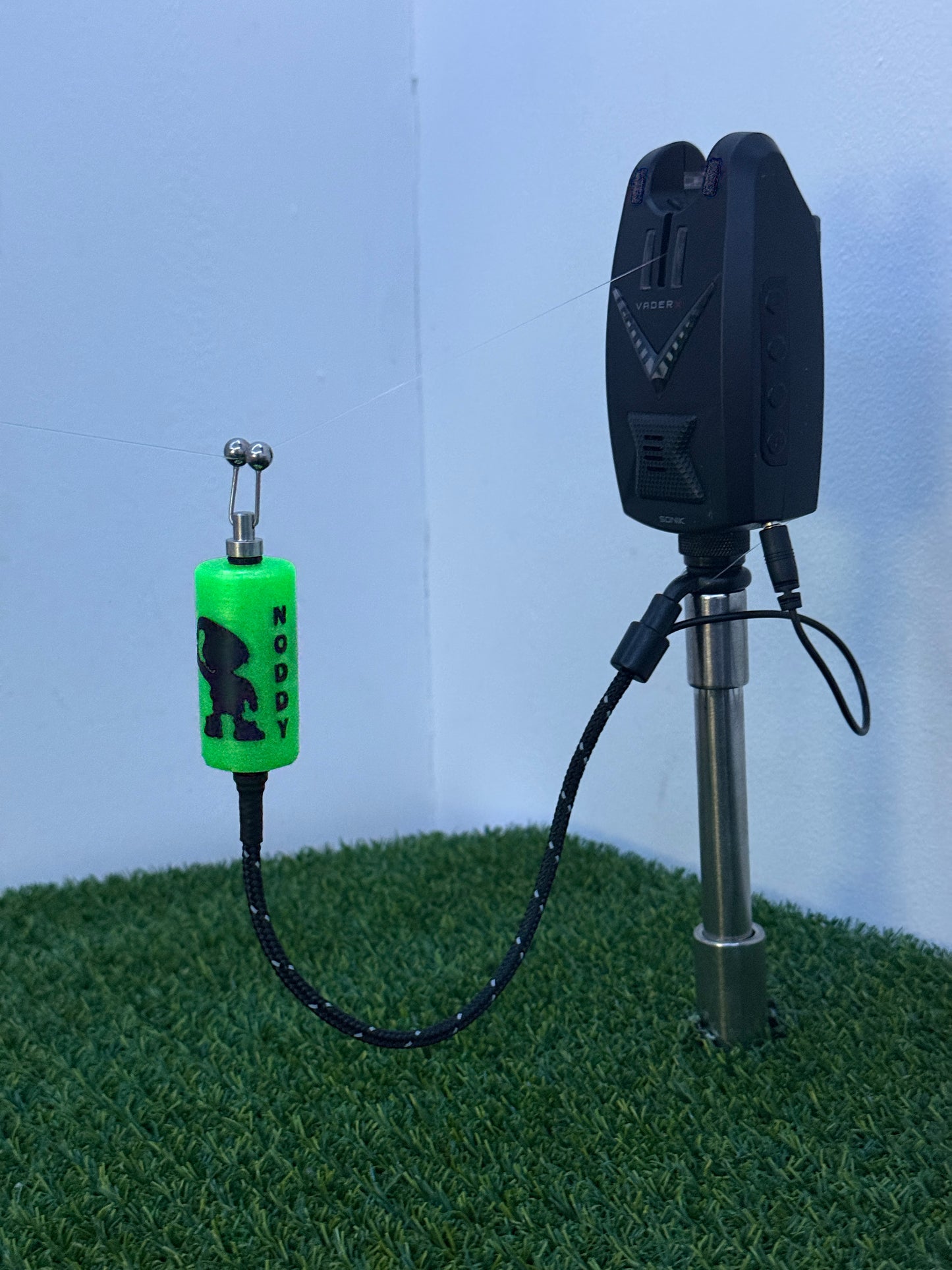 LED Powered Flashing Neon Green Noddy Carp Fishing Bobbins