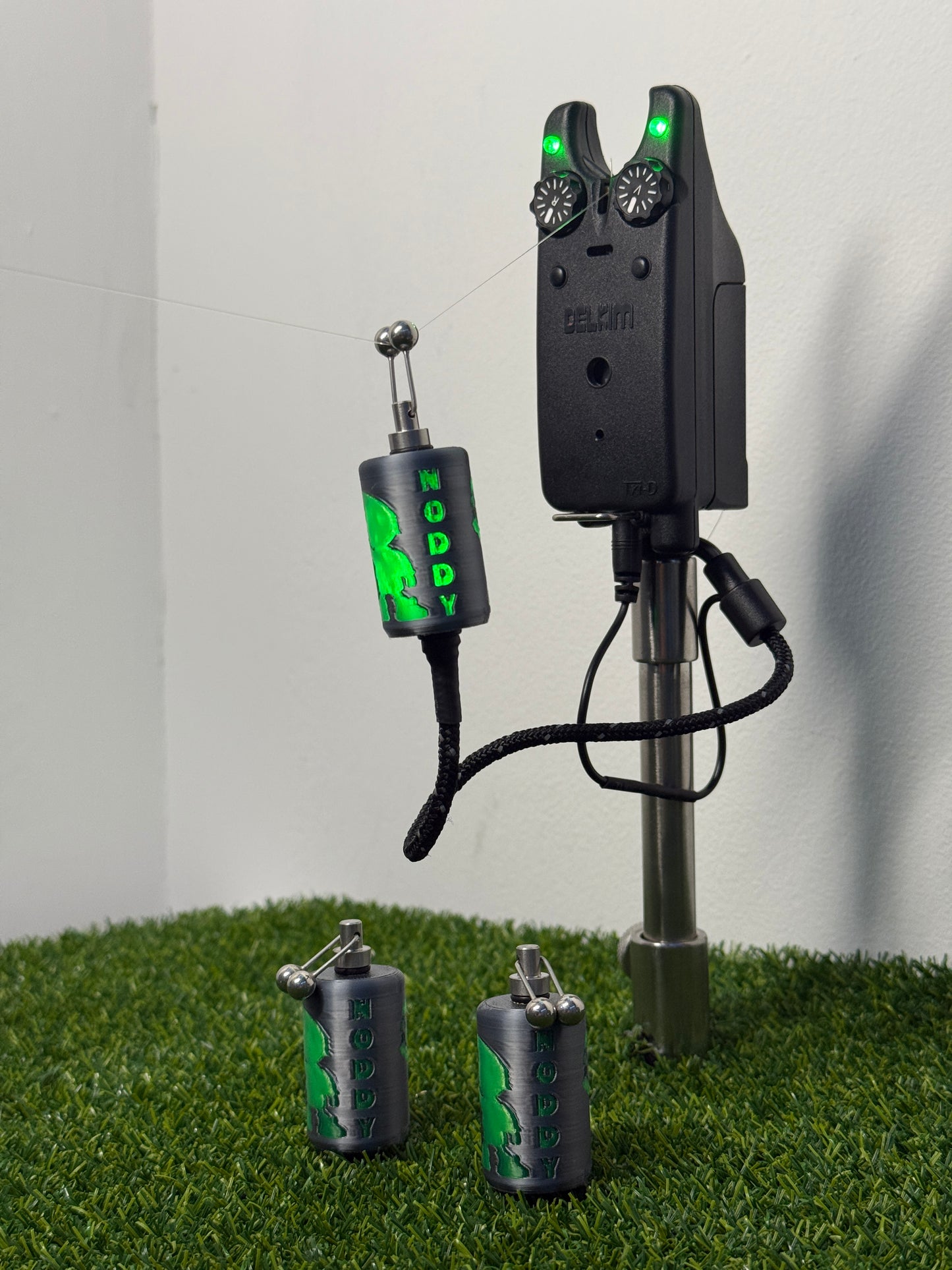 LED Powered Flashing V2 Titanium Effect Noddy Carp Fishing Bobbins