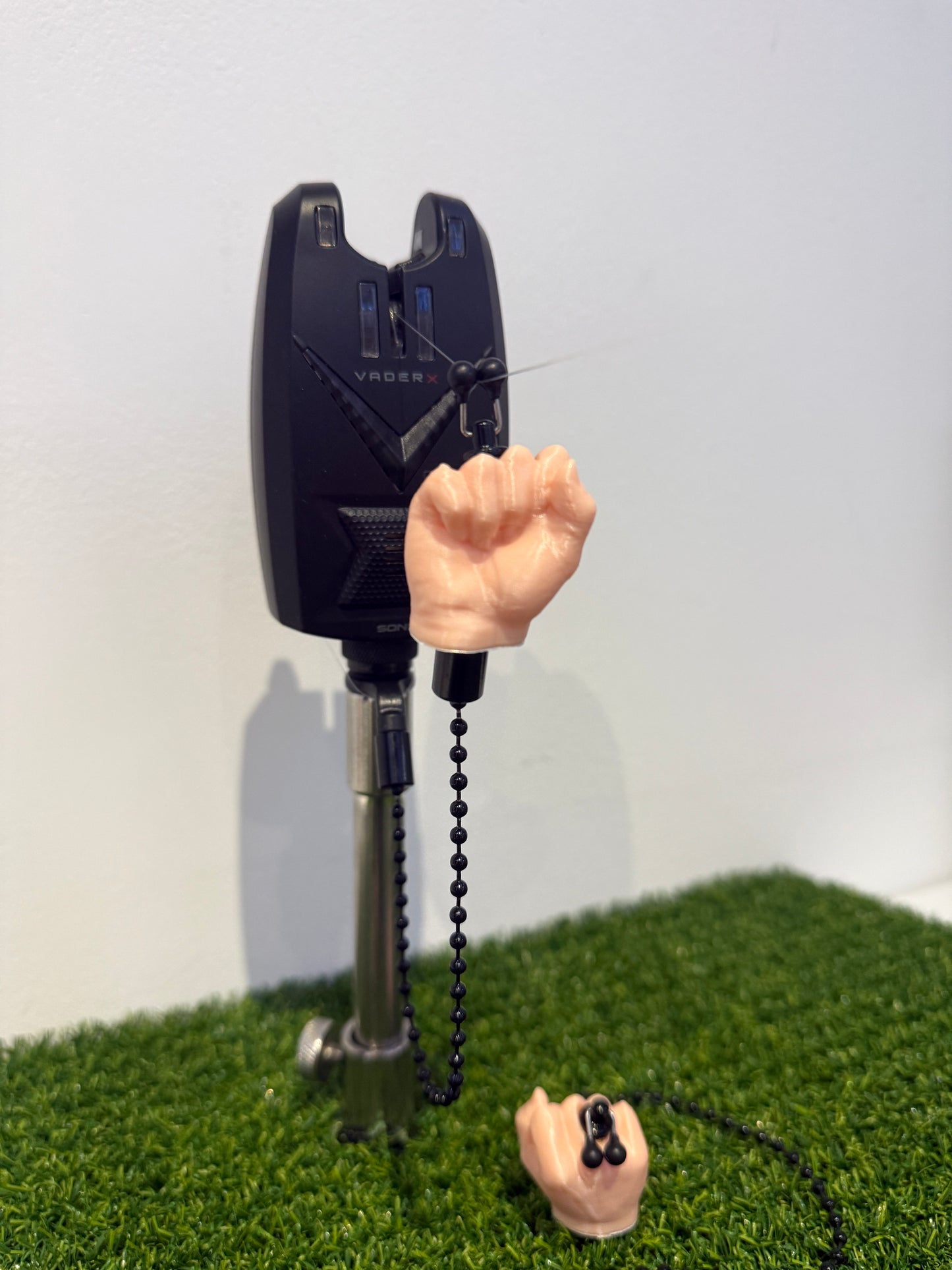 Custom Fist Carp Fishing Bobbins Metal Clips Bite Indicators