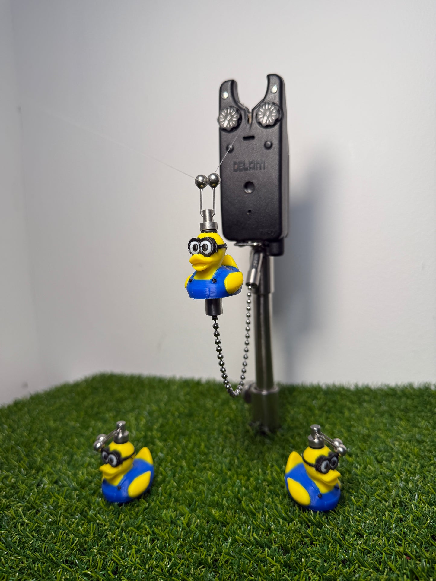 Custom Minion Rubber Ducks Carp Fishing Bobbins Metal Clips Bite Indicators
