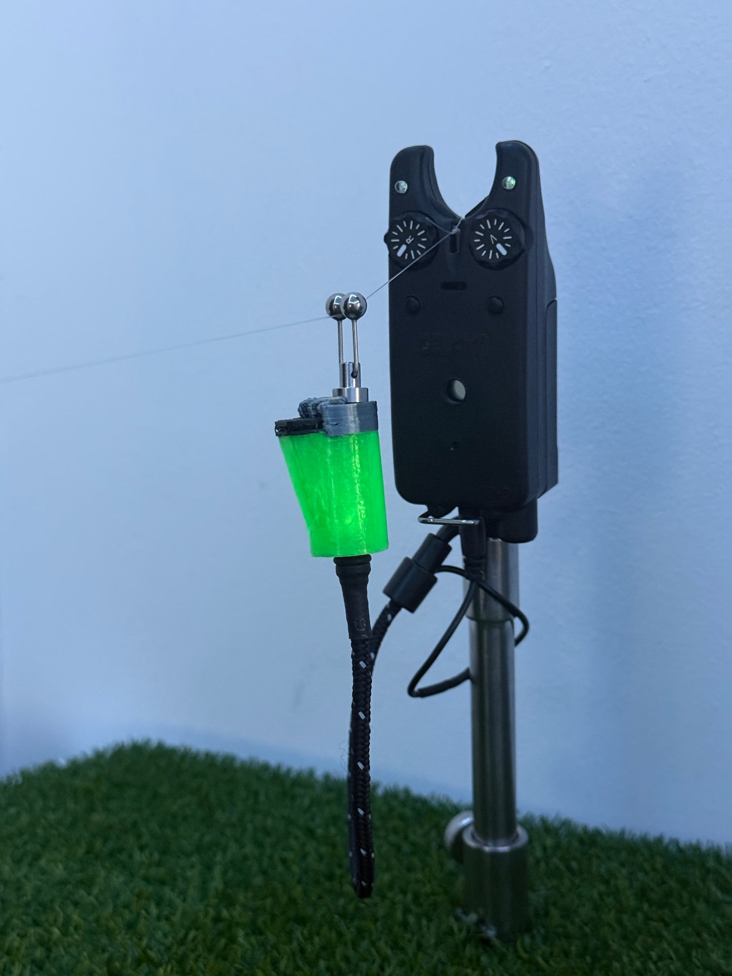 LED Powered Flashing Lighter Carp Fishing Bobbins