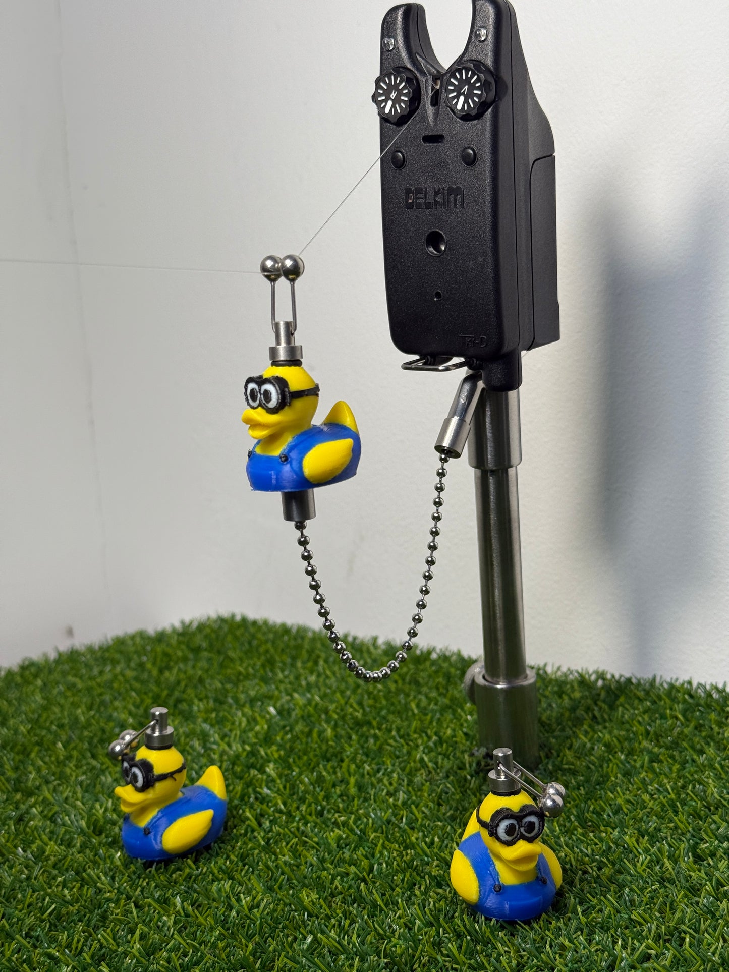 Custom Minion Rubber Ducks Carp Fishing Bobbins Metal Clips Bite Indicators