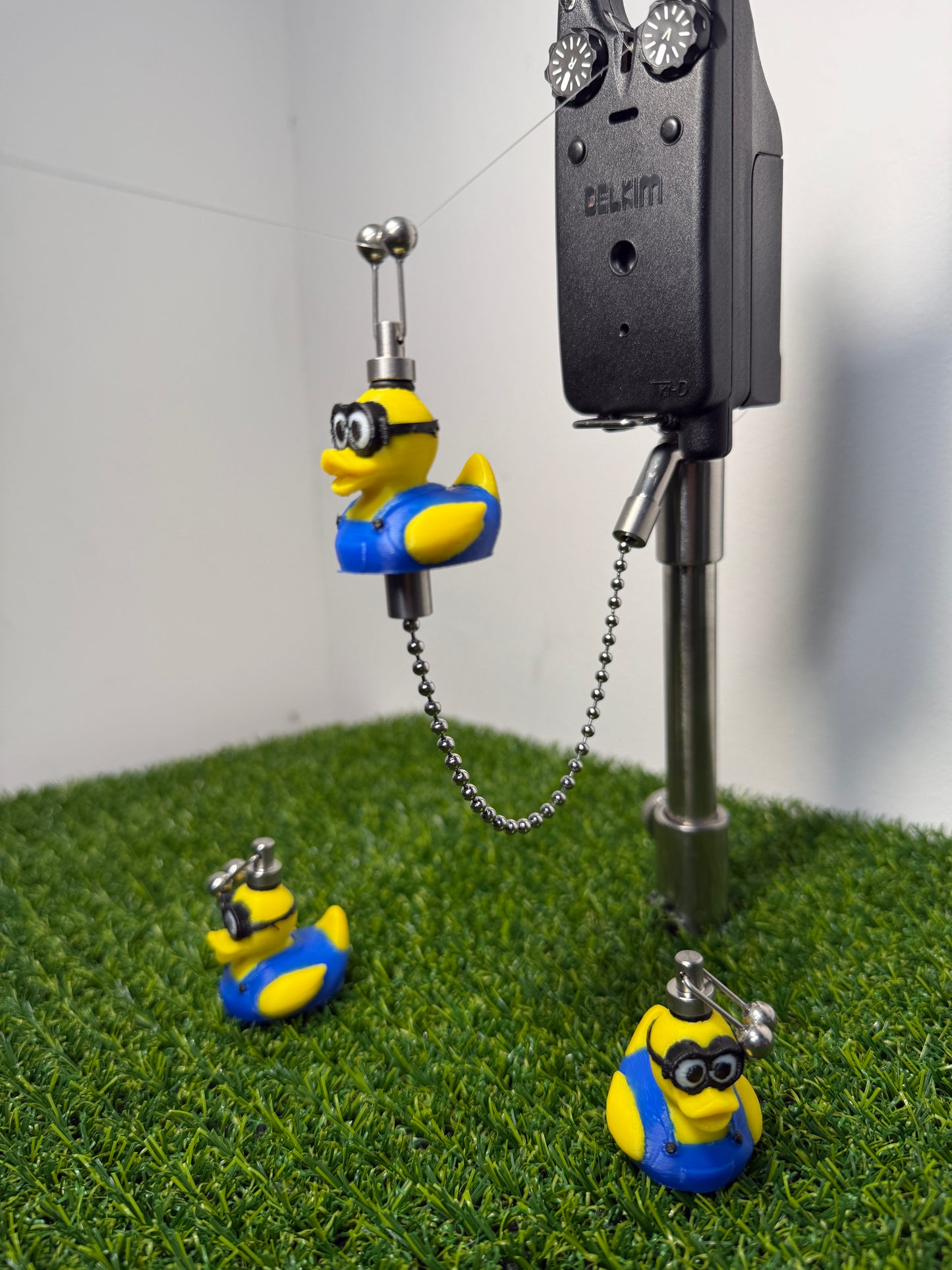 Custom Minion Rubber Ducks Carp Fishing Bobbins Metal Clips Bite Indicators