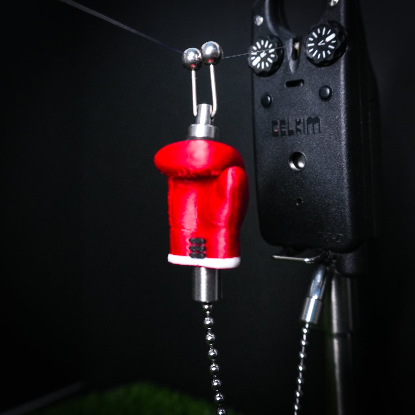 Custom Boxing Glove Carp Fishing Bobbins Metal Clips Bite Indicators