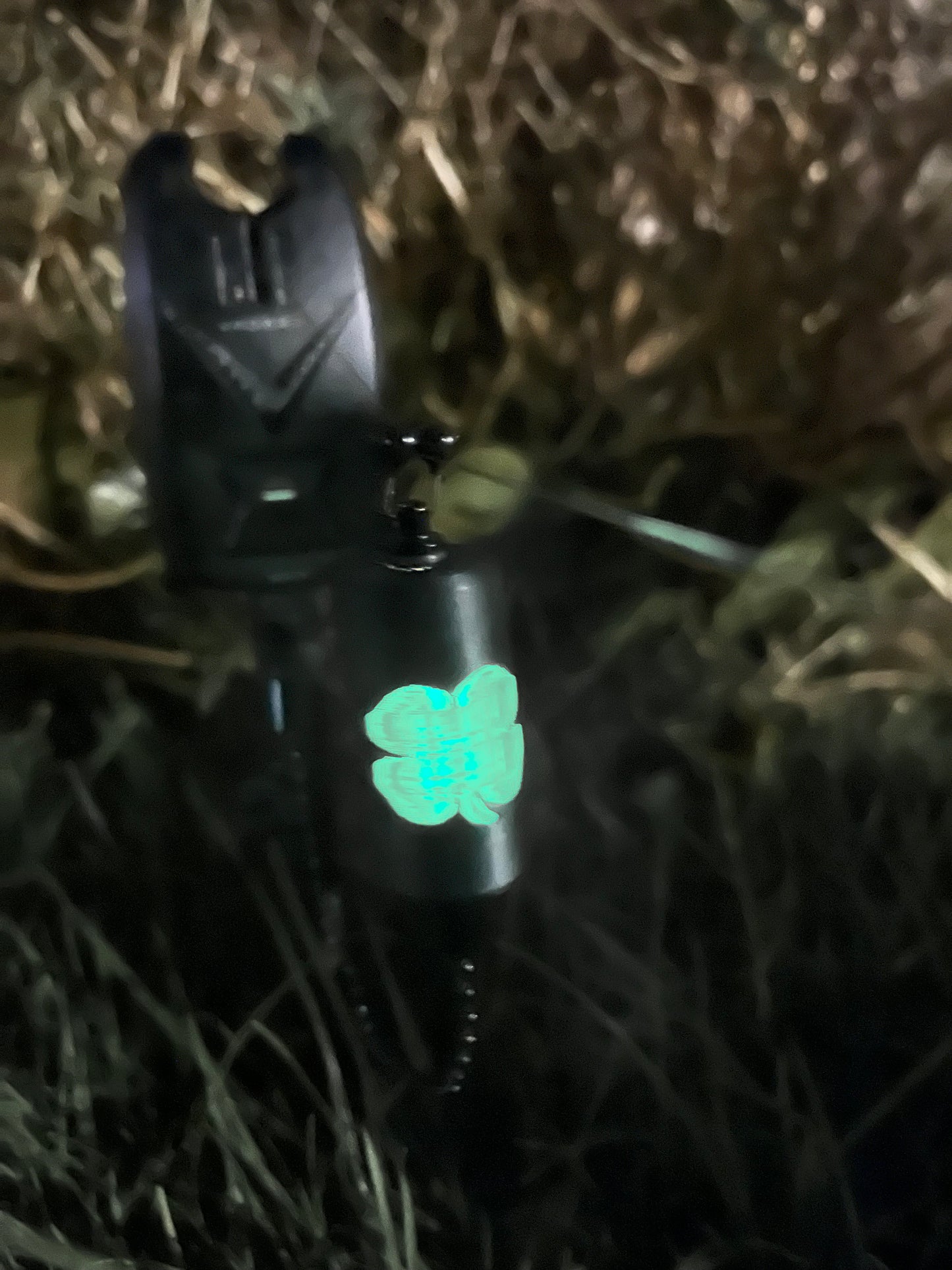 Glow In The Dark Custom Shamrock Carp Fishing Bobbins Metal Clips Bite Indicators